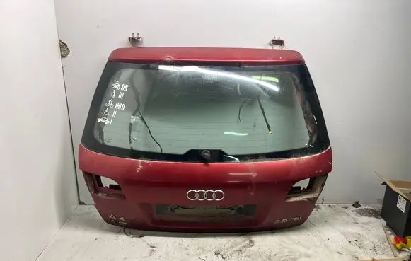 Audi A4 S4 B7 8E 8H Tailgate/trunk/boot lid