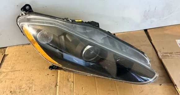 Maserati GranTurismo Headlight/headlamp 241468 43640711 01C2T1