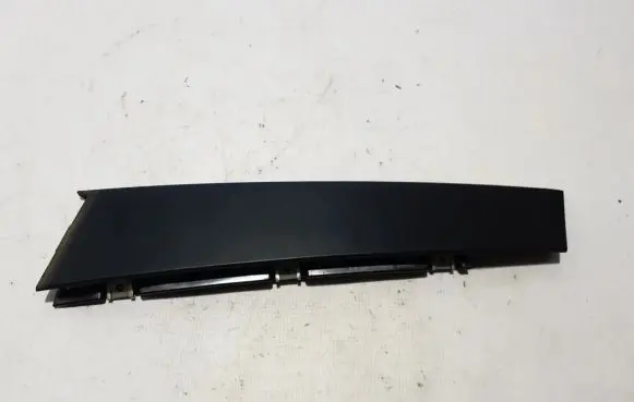 Renault Arkana Front door glass trim molding 802847886R