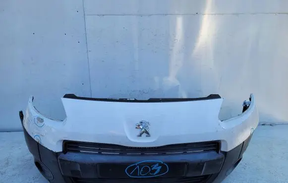 Peugeot Partner Front bumper