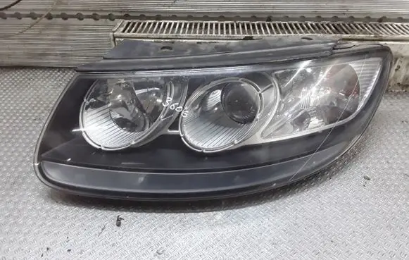 Hyundai Santa Fe Headlight/headlamp