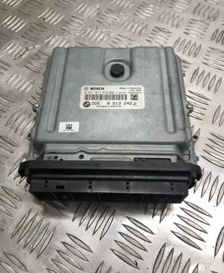 BMW 5 F10 F11 Engine control unit/module 8513242 0281017679 030210075
