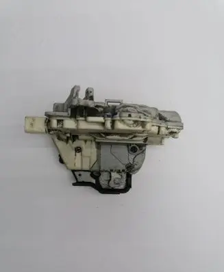 Audi A4 S4 B7 8E 8H Rear door lock 8E0839015