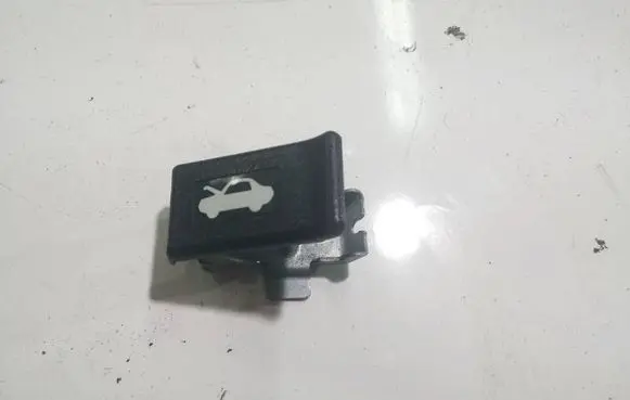 Honda FR-V Engine bonnet (hood) release handle 