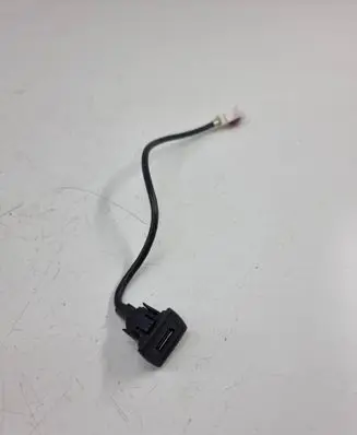 USB socket connector