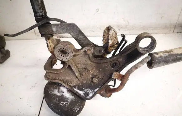 Other rear suspension part