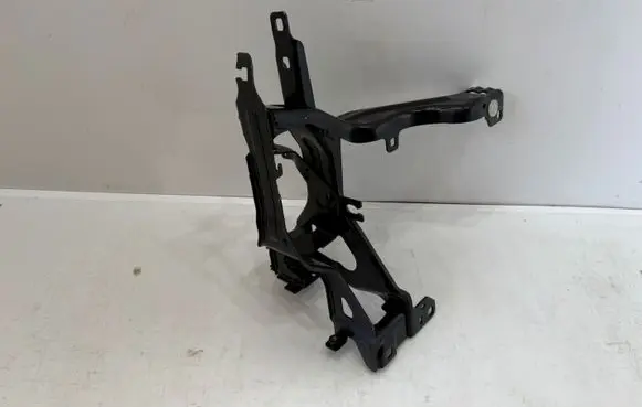 BMW X5 G05 Headlight/headlamp mounting bracket 7421709