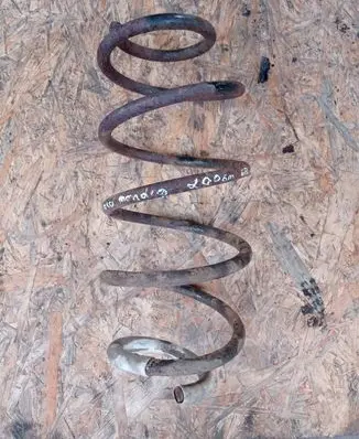 Ford Mondeo Mk III Rear coil spring