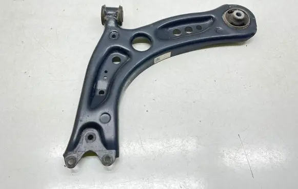 Volkswagen Golf VII Front lower control arm/wishbone 5Q0407151J