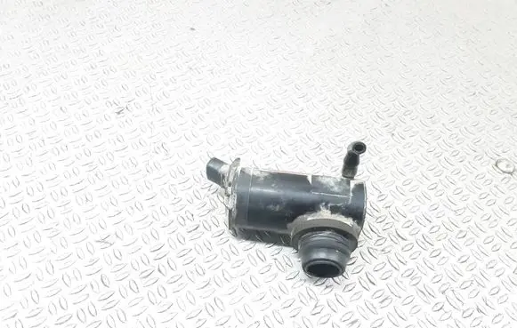 SsangYong Musso Windscreen/windshield washer pump 8632005000