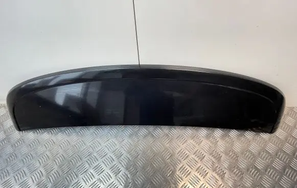 Tailgate/trunk spoiler