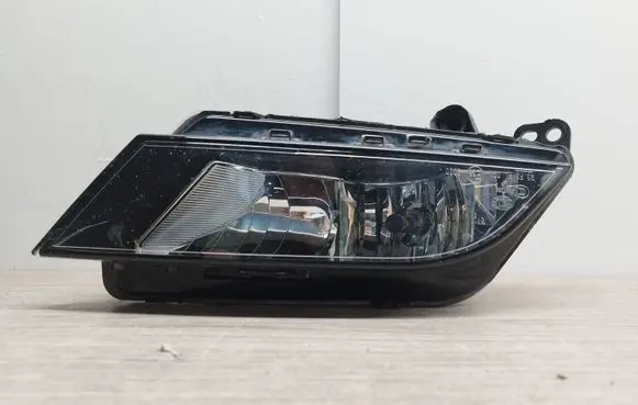 Seat Ibiza IV (6J,6P) Front fog light 1NE01107702 6J0941702A 24052016