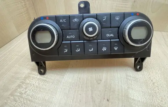 Nissan Qashqai Climate control unit 27500BR45B 27500BR45BC C0527