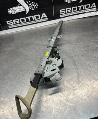 Mercedes-Benz CLK A209 C209 Seat belt adjustment motor 2038600282 0132004319