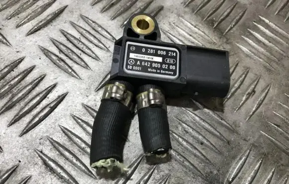 Mercedes-Benz ML W166 Air pressure sensor 0281006214 a6429050200