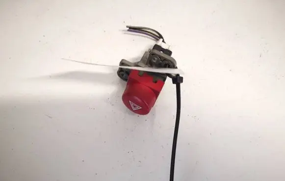 Subaru Legacy Hazard light switch