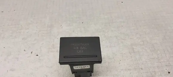 Volkswagen Touareg I Passenger airbag on/off switch 7L6919235A
