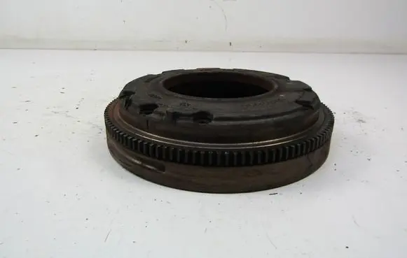 Volkswagen Golf IV Flywheel 027105273D