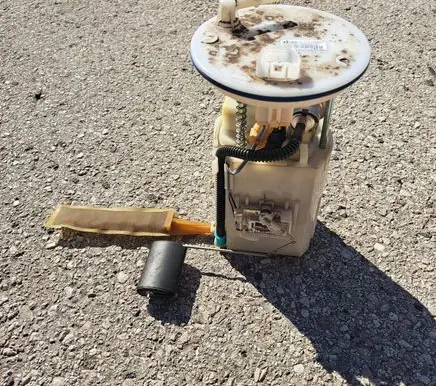 KIA Carens II In-tank fuel pump