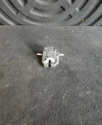 Fiat 500L Tailgate/trunk/boot lock/catch/latch 51958384
