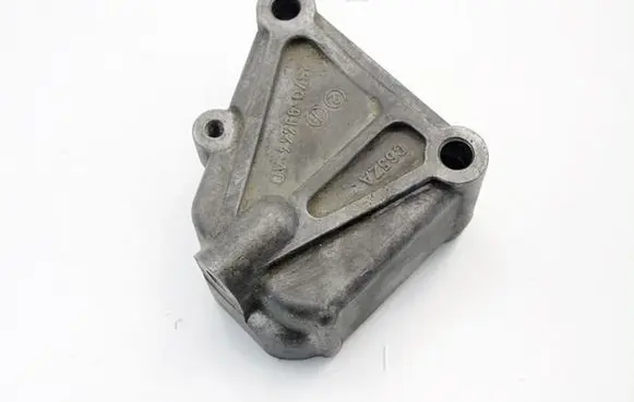 Ford Mondeo Mk III Engine mounting bracket 2S7G-9J444-AD
