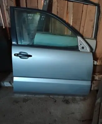 Toyota Land Cruiser (J120) Front door