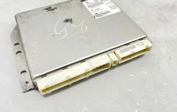 Mercedes-Benz ML W163 ESP (stability system) control unit 1635458032
