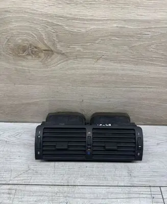 BMW 3 E46 Dash center air vent grill 8370742