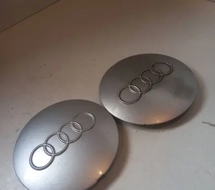 Audi A4 S4 B5 8D Original wheel cap 8D0601165B