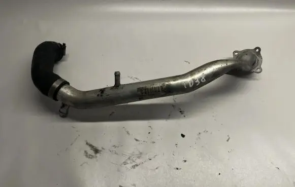 BMW 5 GT F07 Engine coolant pipe/hose 7607840010