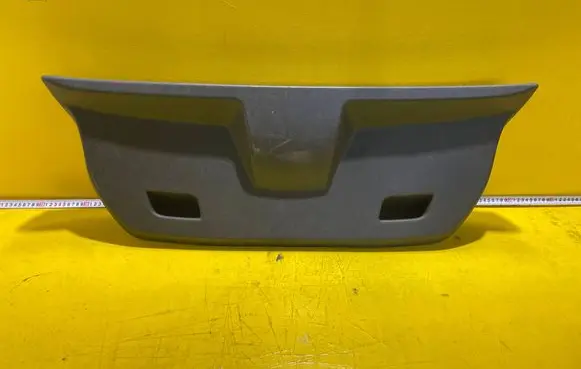 Opel Corsa D Tailgate trim 13180938