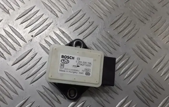 Subaru Forester SH ESP acceleration yaw rate sensor 0265005706