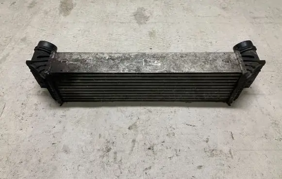 BMW 7 F01 F02 F03 F04 Intercooler radiator 17517805629 7805629