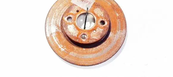 Toyota Yaris Front brake disc ventiliuojamas