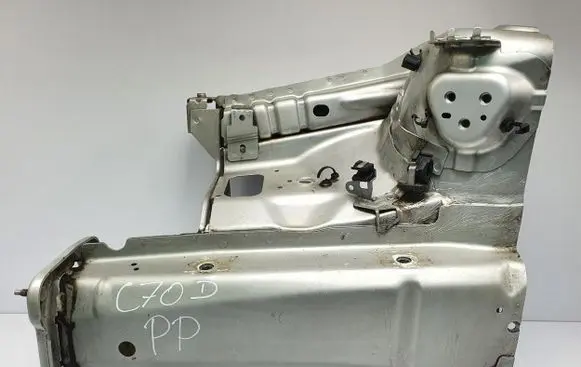 Volvo C70 Front quarter panel 