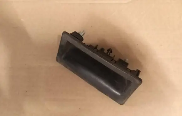 Volkswagen Touran II Tailgate/trunk/boot exterior handle 5N0827566T