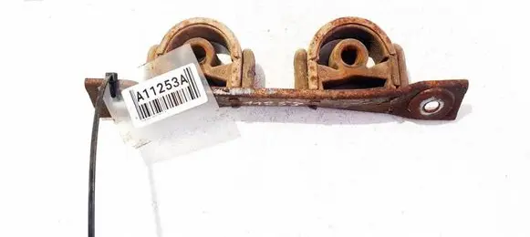 Volkswagen Golf IV Muffler mount bracket/holder