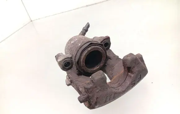 Volkswagen Polo Front brake caliper 