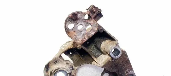 Volkswagen PASSAT B5 Engine mounting bracket 4B0199352