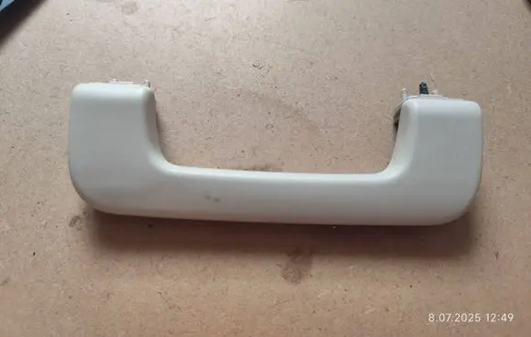 Audi A6 S6 C6 4F Front interior roof grab handle 8P0857607M 8P0857607