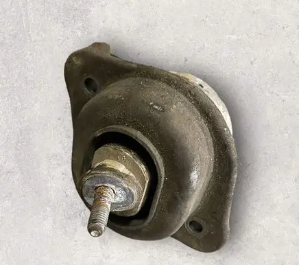 BMW X3 E83 Engine mount bracket 3414584
