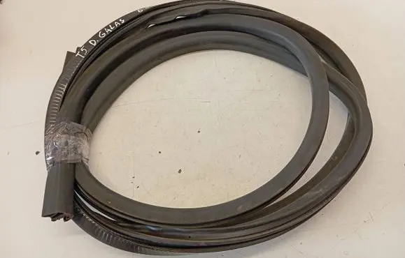 Volkswagen Transporter - Caravelle T5 Rubber seal rear door 