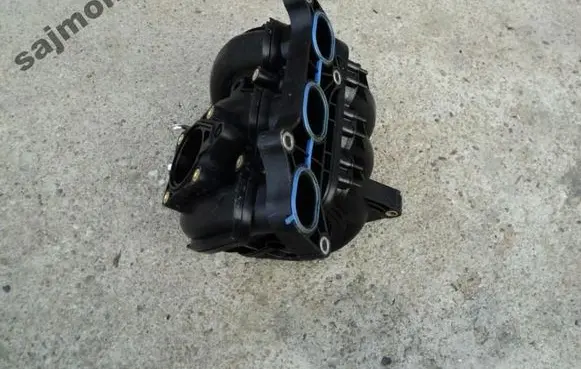 Toyota Aygo AB10 Exhaust manifold KOLEKTOR10