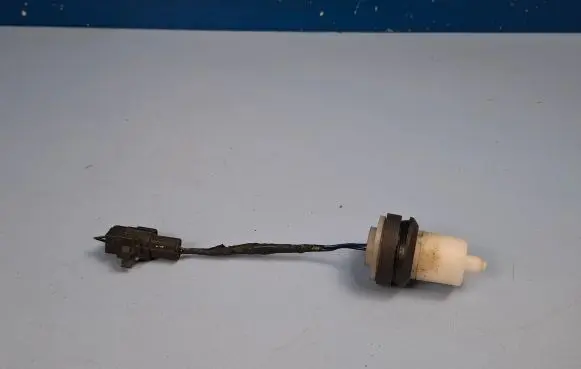 KIA Carens II Windshield washer fluid level sensor 985203E000