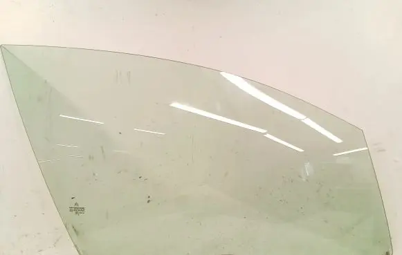 Citroen C5 Front door window glass four-door