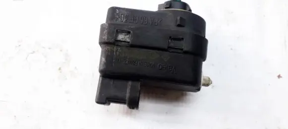 Renault Scenic I Headlight level adjustment motor 7700840141