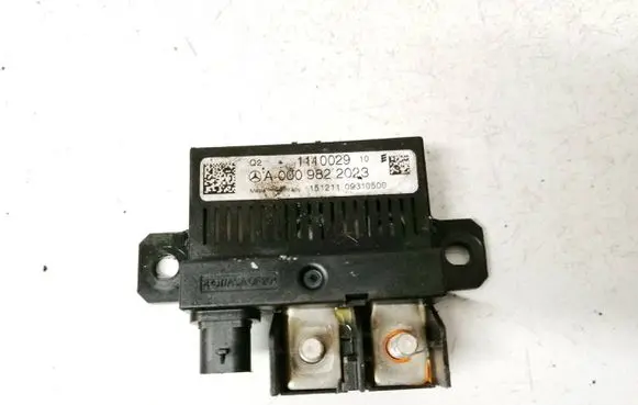 Mercedes-Benz C AMG W204 Other relay a0009822023 1110029