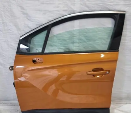 Opel Crossland X Front door