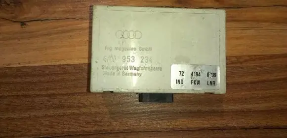 Audi A4 S4 B5 8D Immobilizer control unit/module 4A0953234
