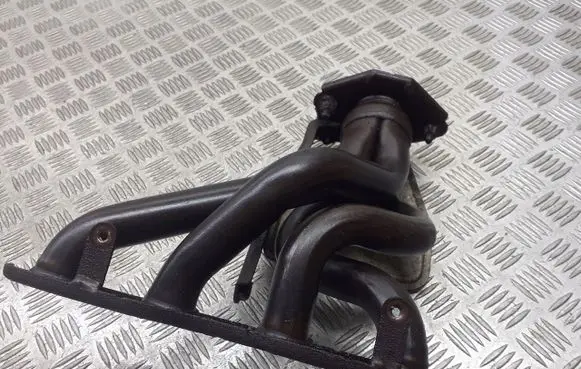 Mitsubishi Colt Exhaust manifold